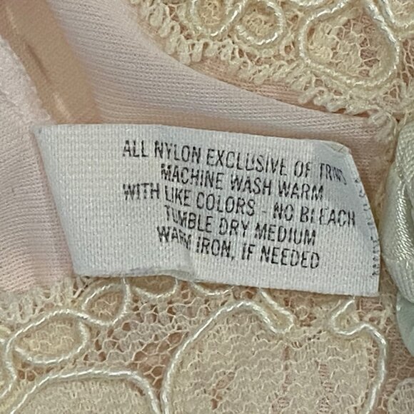 Vintage Shadowline Pale Pink Nylon Nightgown Womens M Flutter Sleeves Lace Trim - Picture 6 of 6